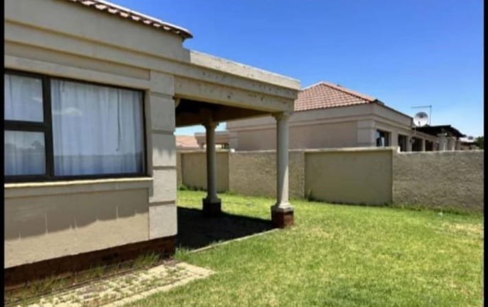 2 Bedroom Property for Sale in Lindene Northern Cape